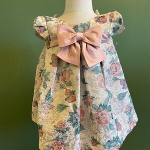 BABY DRESS SIZE 6-9 months Floral Dress with Pink Bow. 🎀
